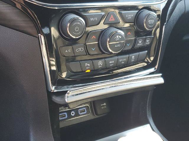 Used 2022 Jeep Grand Cherokee Laredo X AWD/4WD image 17