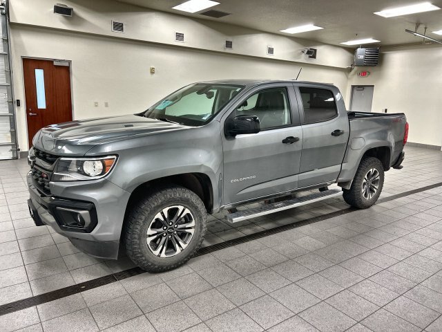 Used 2022 Chevrolet Colorado Z71 AWD/4WD image 3