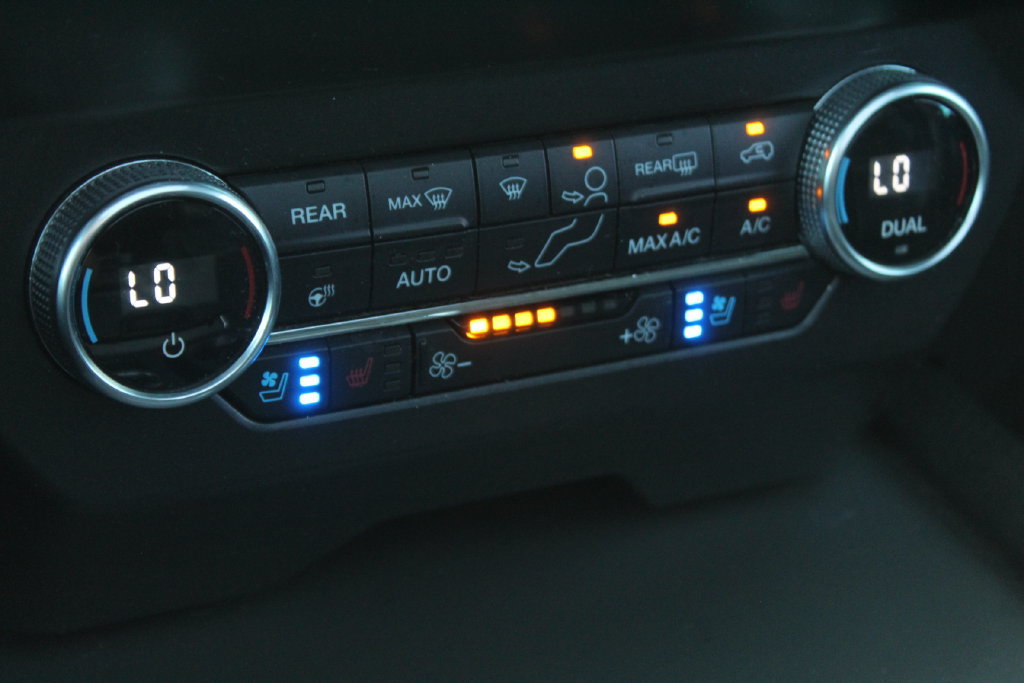 Certified 2021 Ford Expedition XLT RWD image 15
