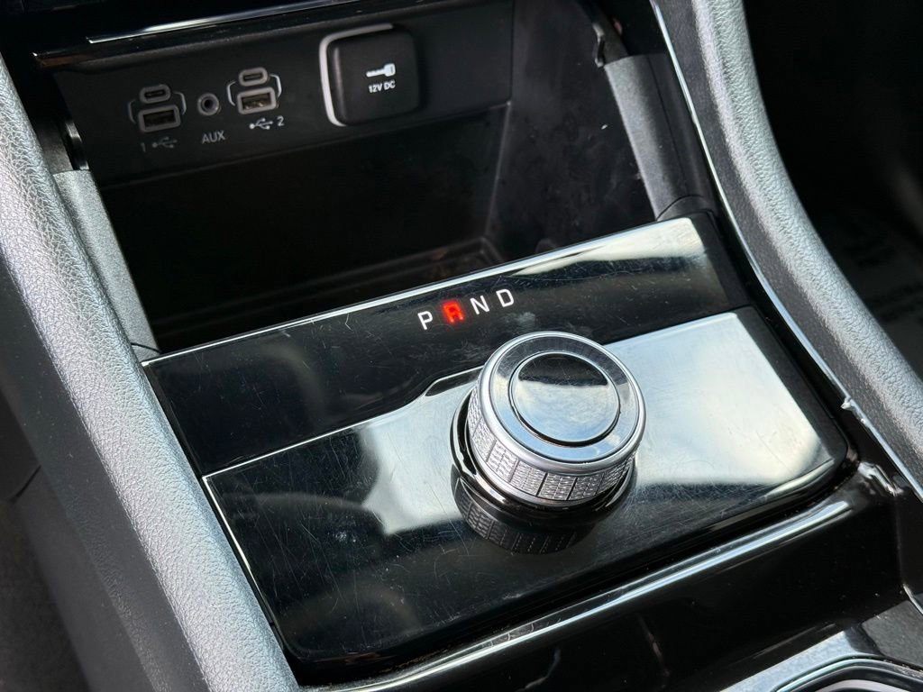 Used 2023 Jeep Grand Cherokee L Laredo AWD/4WD image 13