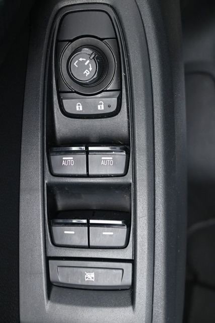 Used 2024 Subaru Crosstrek 2.0i AWD/4WD image 7