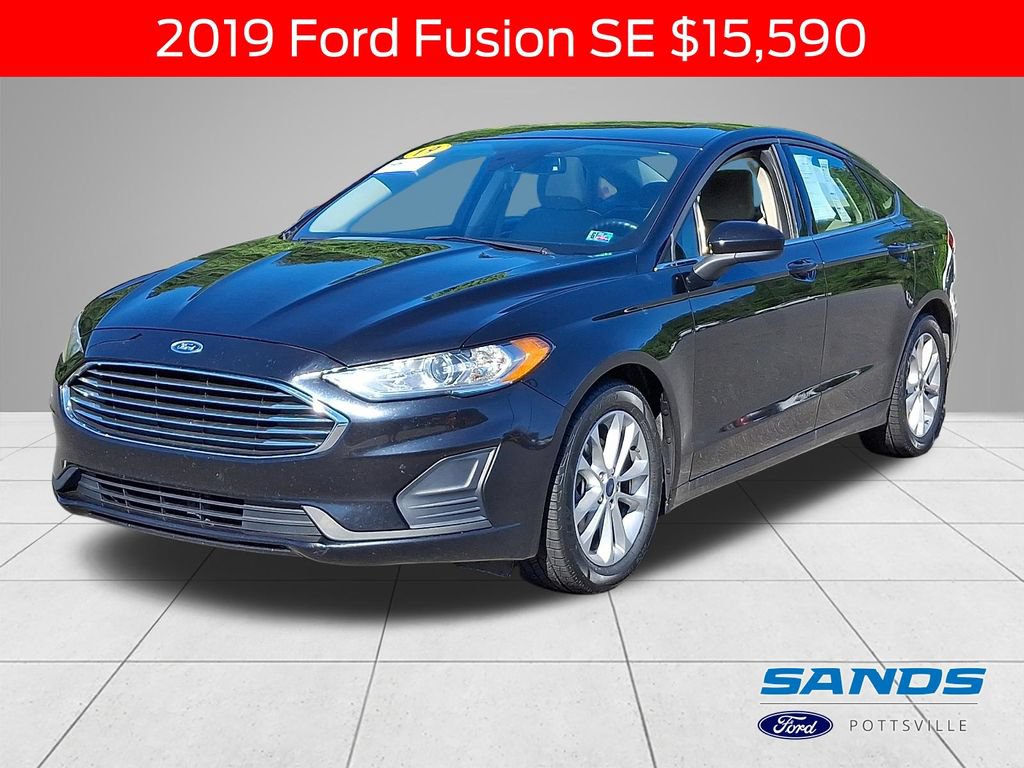 Certified 2019 Ford Fusion SE FWD image 1