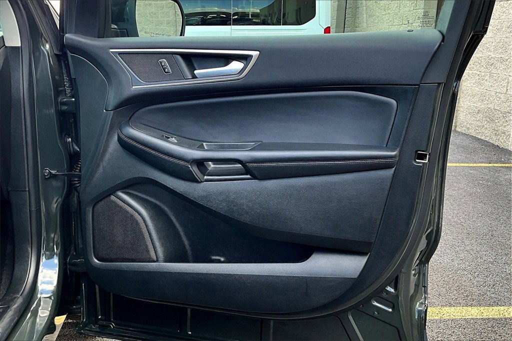 Certified 2022 Ford Edge SEL w/ Convenience Package image 22