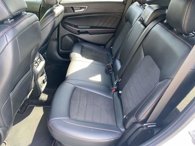 Certified 2022 Ford Edge ST-Line AWD/4WD image 17