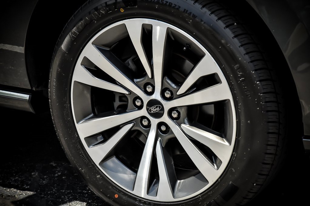 Certified 2021 Ford Expedition Platinum image 13