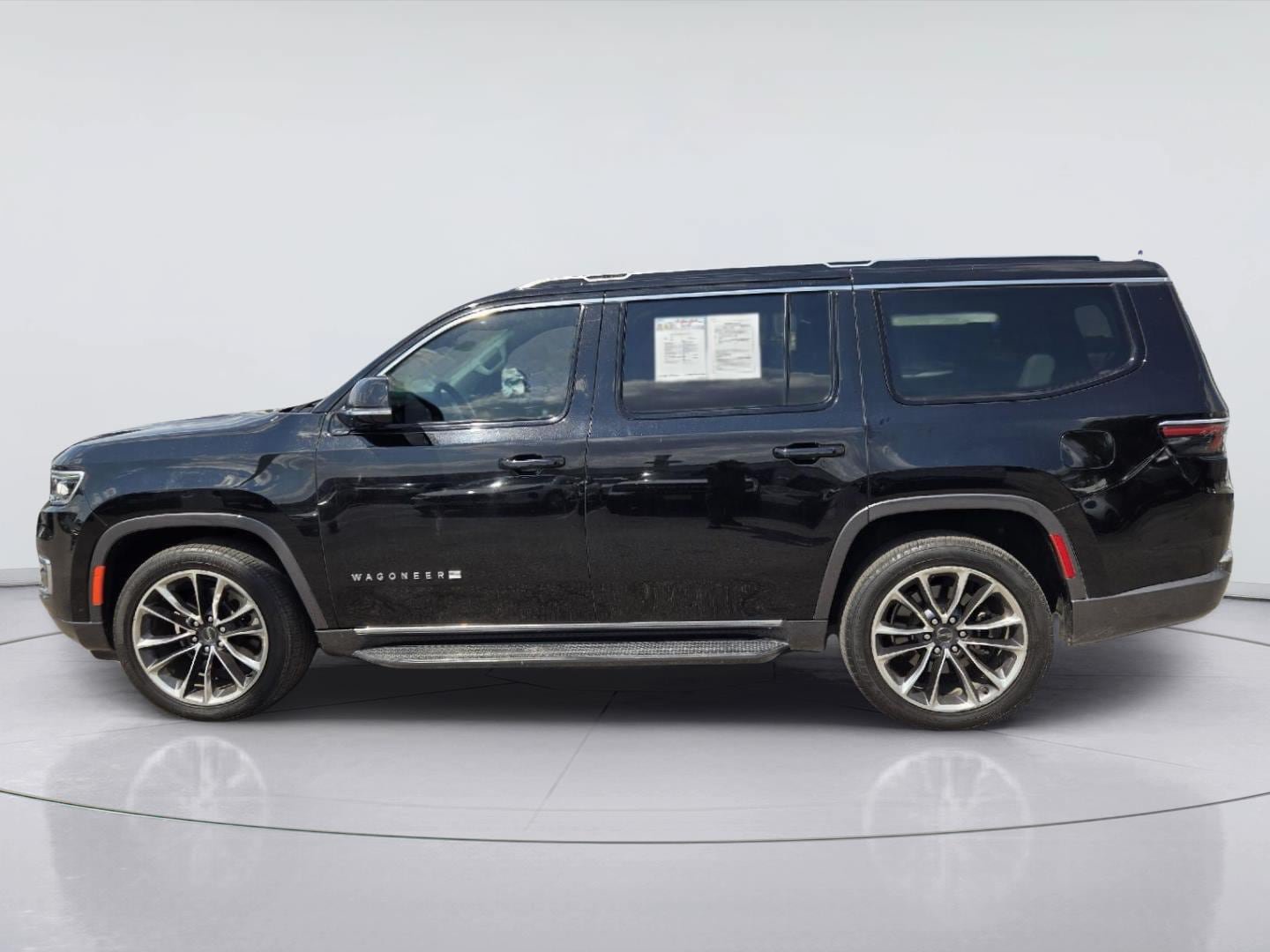 Used 2022 Jeep Wagoneer Series II w/ Premium Group I AWD/4WD image 5