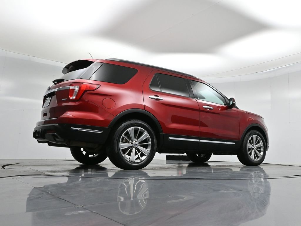 Certified 2018 Ford Explorer Limited w/ Ford Safe & Smart Package image 15