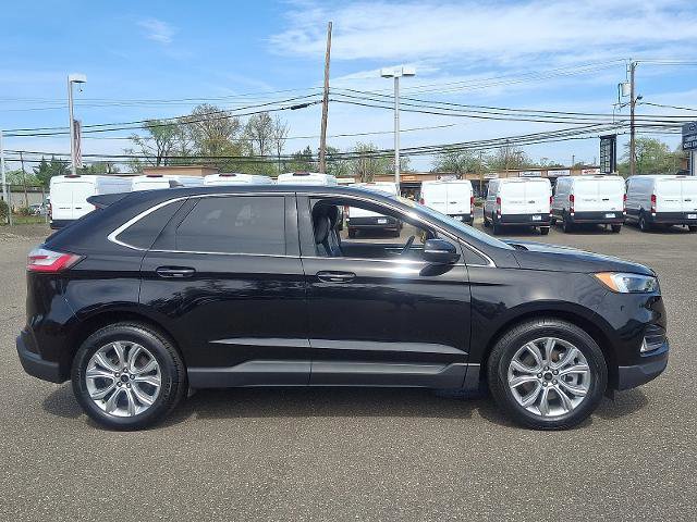 Certified 2024 Ford Edge Titanium image 5