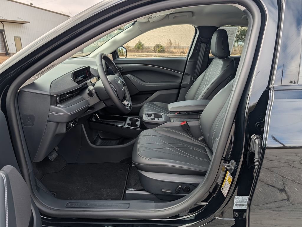 Certified 2025 Ford Mustang Mach-E Select w/ Comfort Package Lite image 20