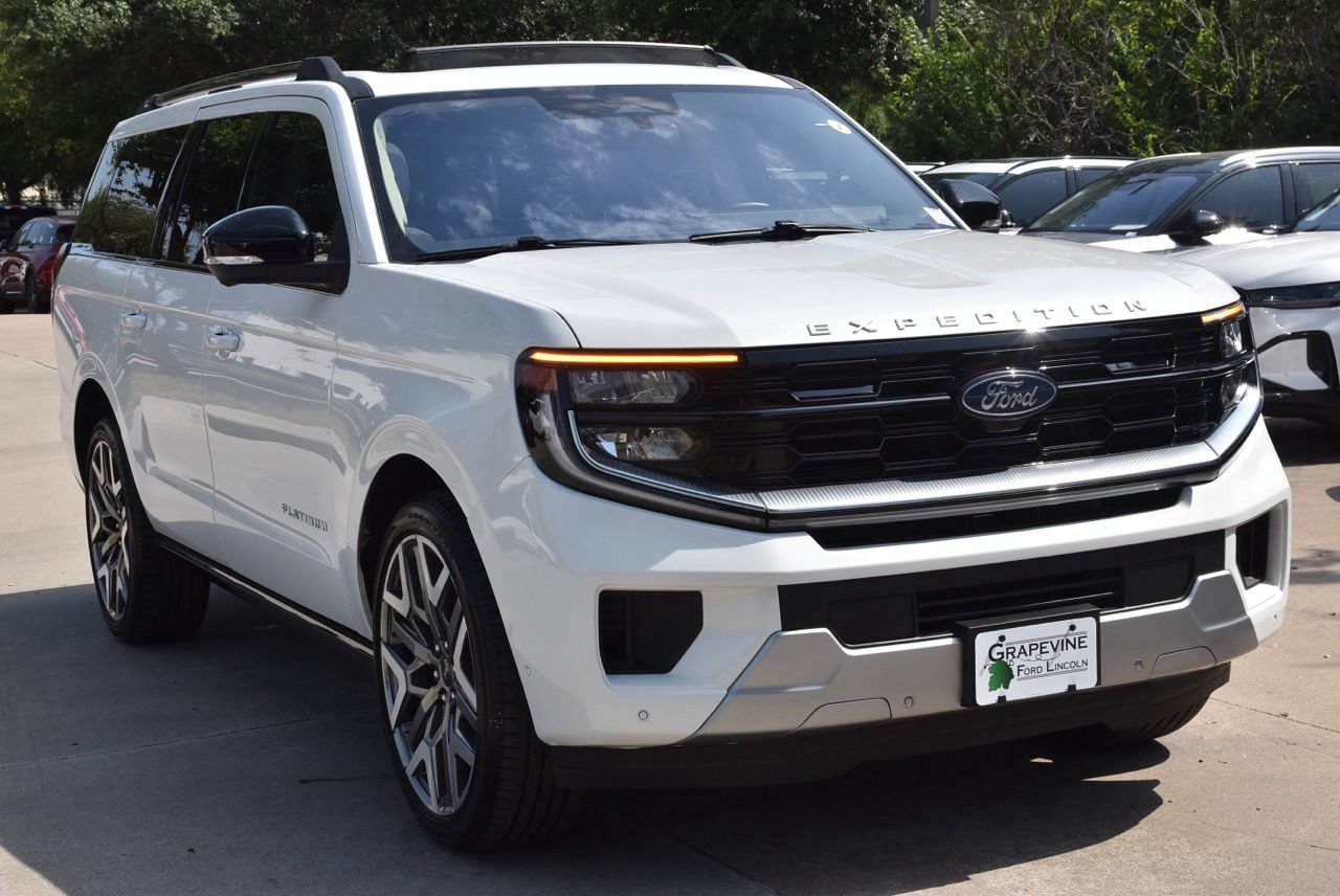 Certified 2025 Ford Expedition Max Platinum w/ Platinum Ultimate Package AWD/4WD image 4