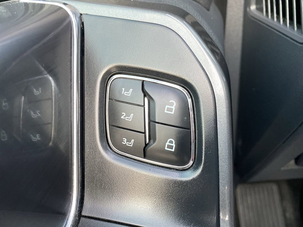 Certified 2023 Ford F150 Lariat w/ Equipment Group 502A High image 13