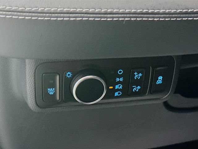 Certified 2025 Ford Mustang Mach-E Select w/ Comfort Package Lite AWD/4WD image 16