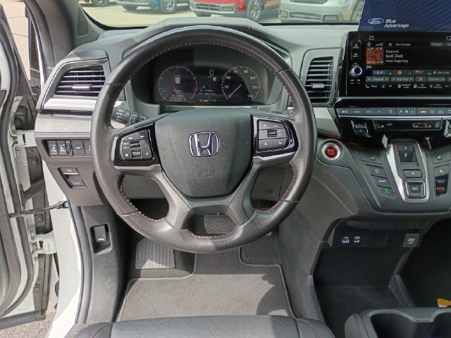 Used 2025 Honda Odyssey Sport-L image 13