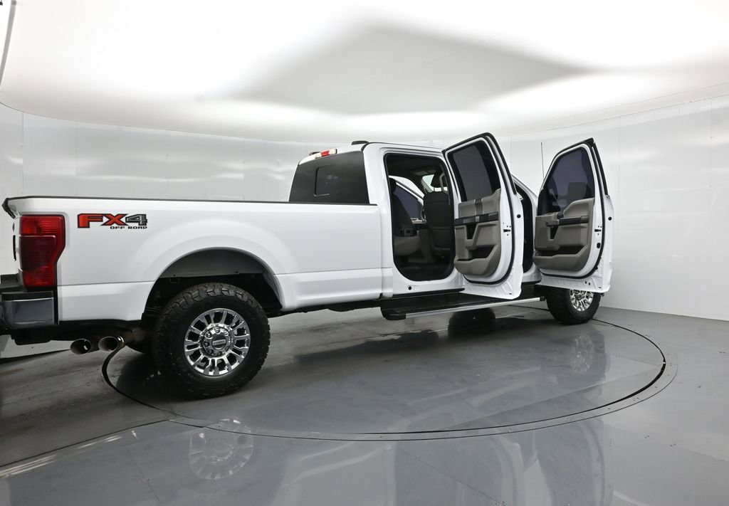 Certified 2022 Ford F250 XLT w/ XLT Premium Package AWD/4WD image 6