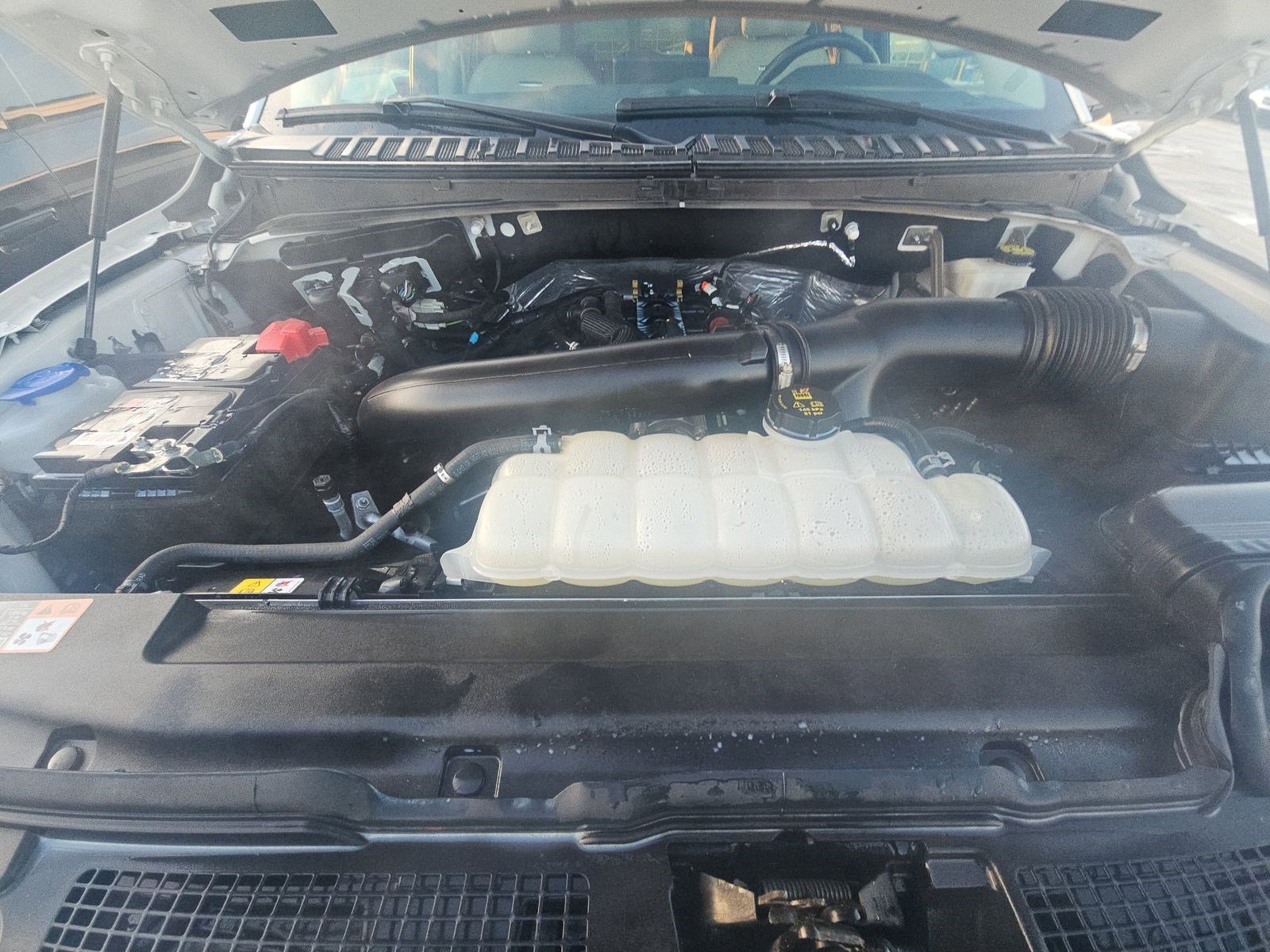 Certified 2024 Ford Expedition Max Platinum image 22