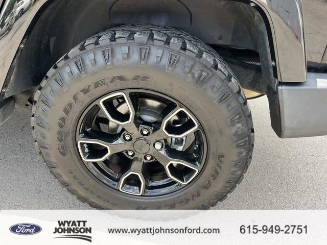 Used 2017 Jeep Wrangler Unlimited Sahara AWD/4WD image 11