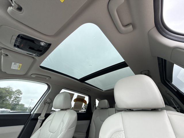 Used 2021 Kia Sorento S w/ Panoramic Sunroof Package AWD/4WD image 23