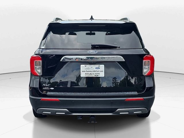 Certified 2022 Ford Explorer XLT w/ Equipment Group 202A RWD image 4