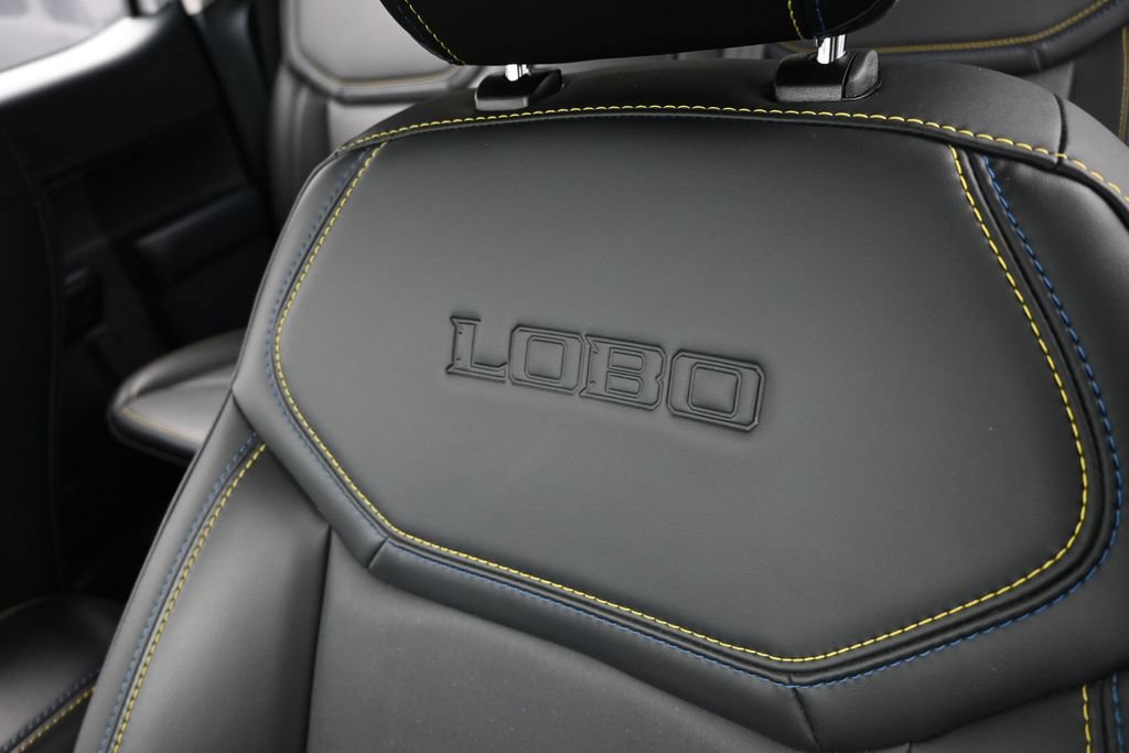Certified 2025 Ford Maverick Lobo AWD/4WD image 21