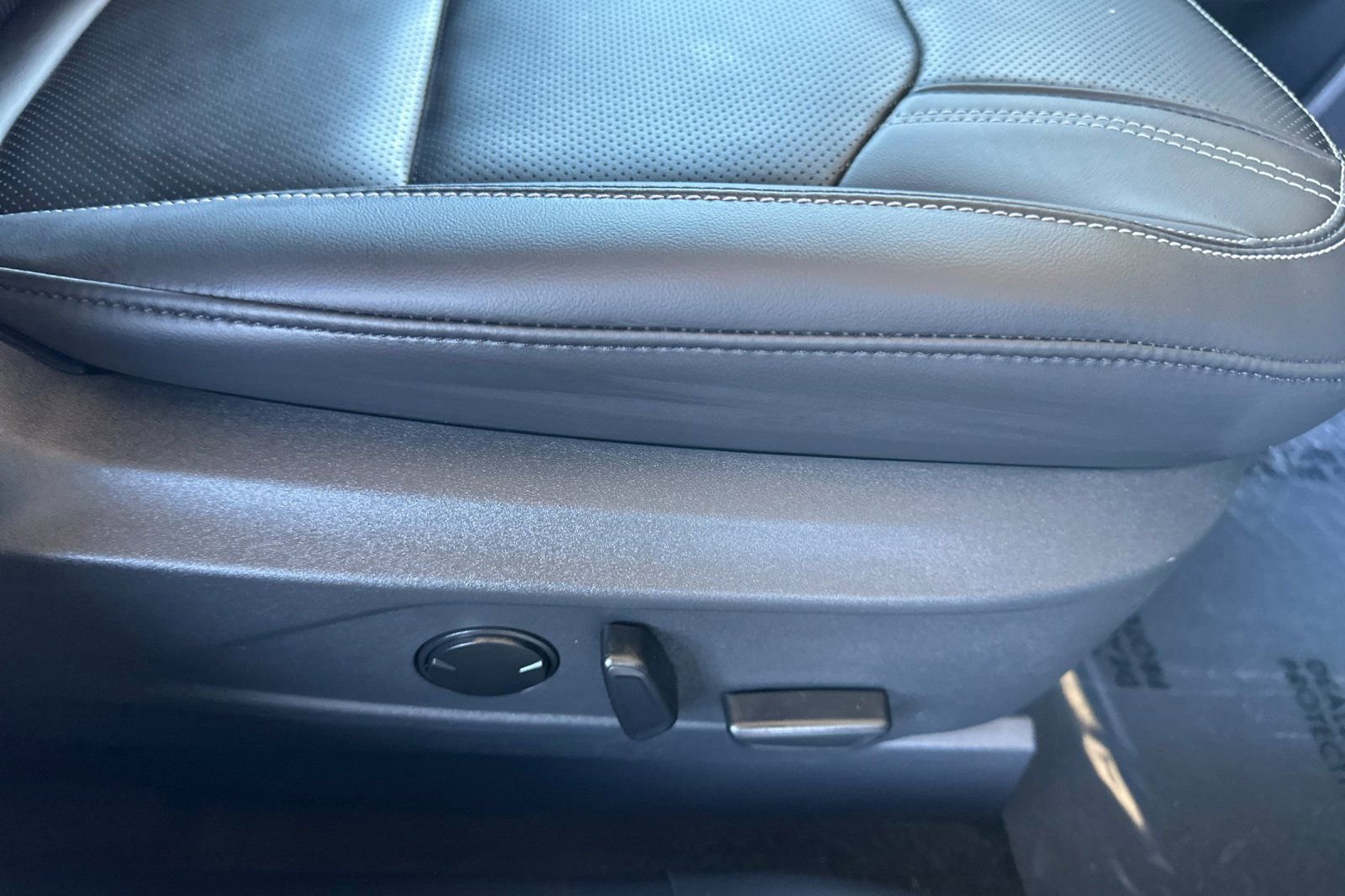 Certified 2025 Ford Mustang Mach-E Premium RWD image 23