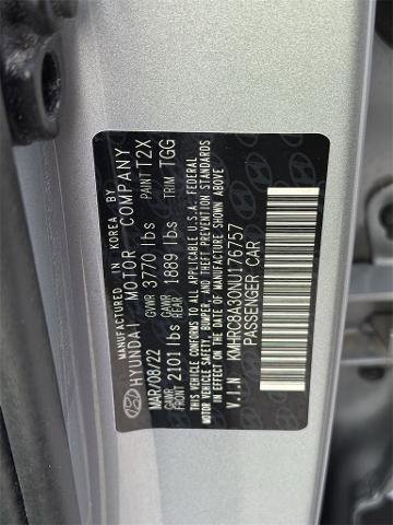 Used 2022 Hyundai Venue SEL w/ Cargo Package image 11