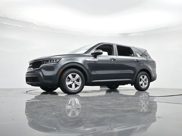 Used 2023 Kia Sorento LX image 36