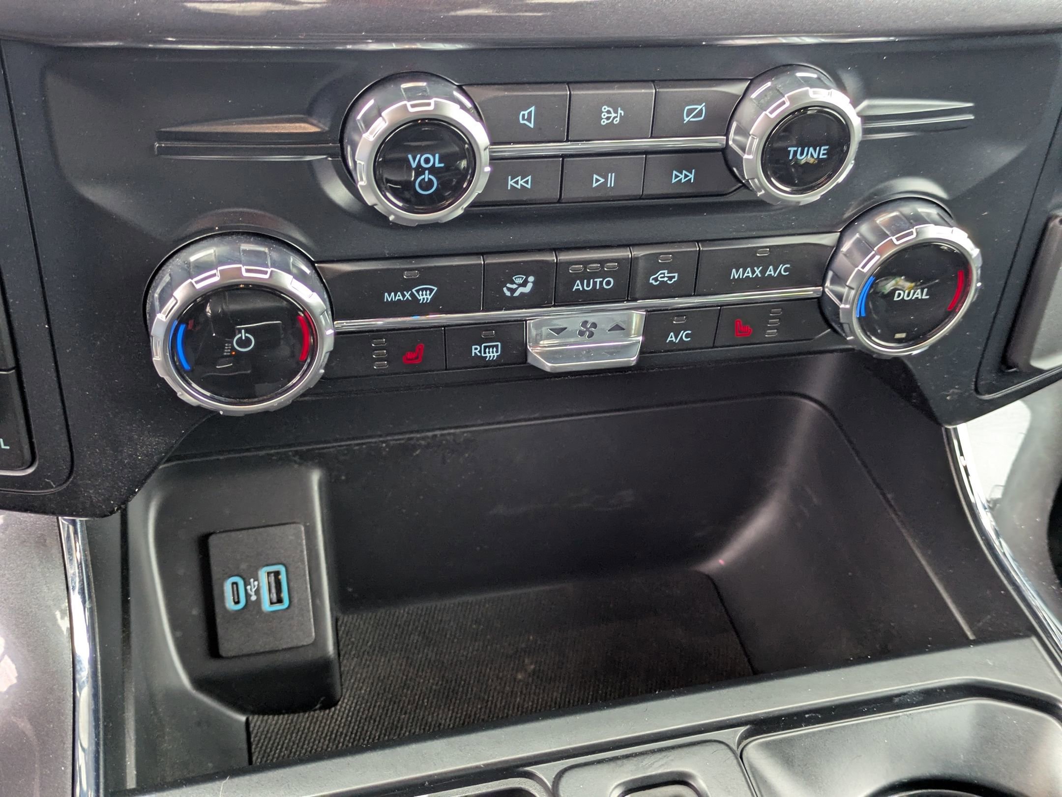 Certified 2023 Ford F150 XLT w/ Equipment Group 302A High image 27