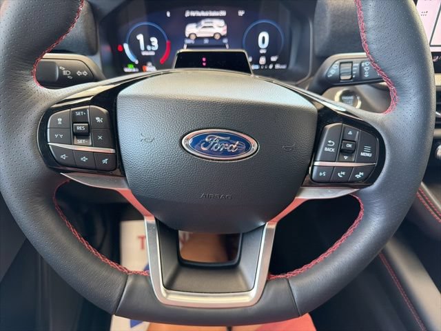 Certified 2025 Ford Explorer ST-Line AWD/4WD image 31