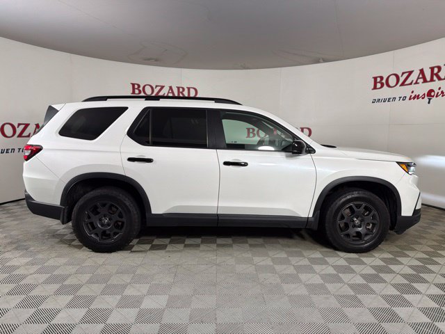 Used 2025 Honda Pilot TrailSport image 17