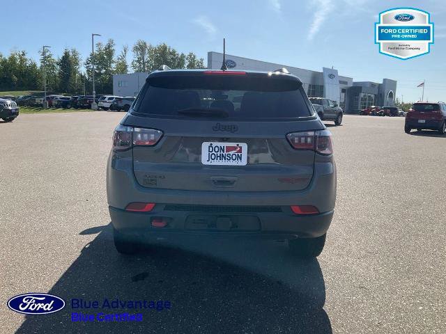 Used 2023 Jeep Compass Trailhawk w/ Trailhawk Convenience Group AWD/4WD image 25