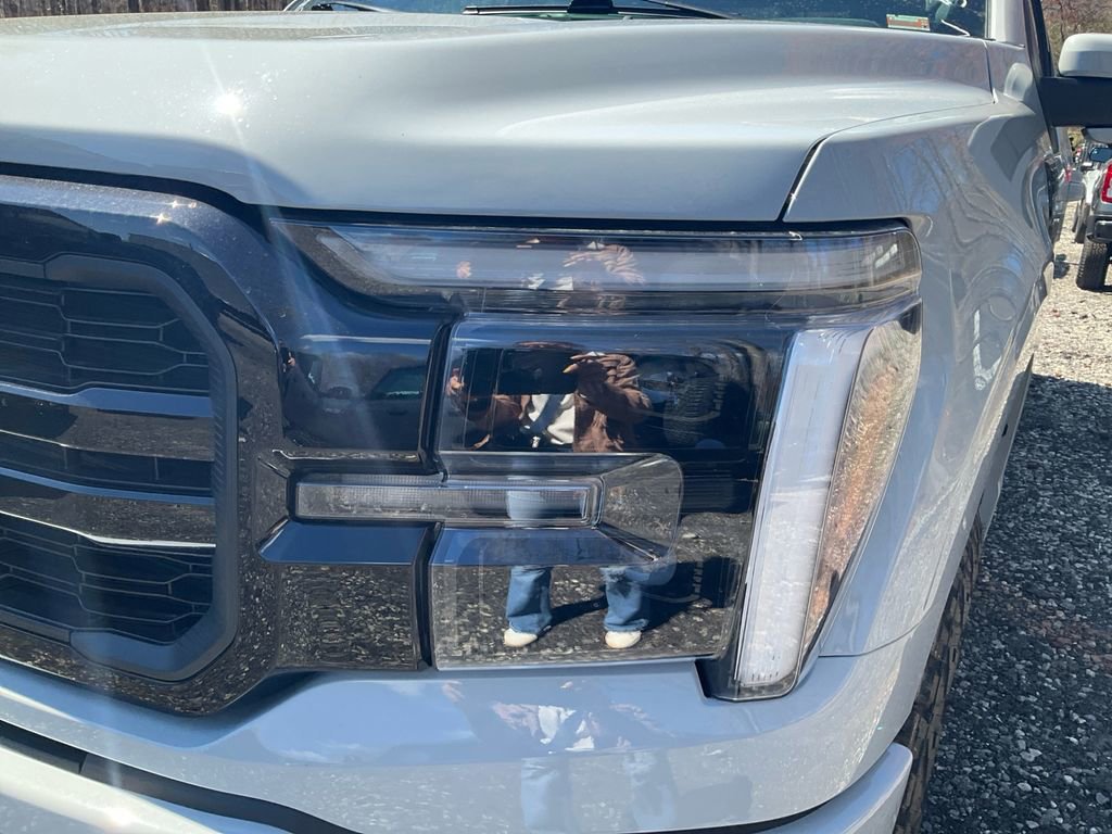 Certified 2024 Ford F150 Lariat w/ FX4 Off-Road Package image 9