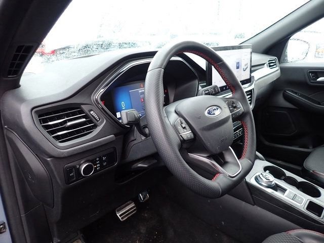 Certified 2024 Ford Escape ST-Line w/ Tech Pack #1 image 14