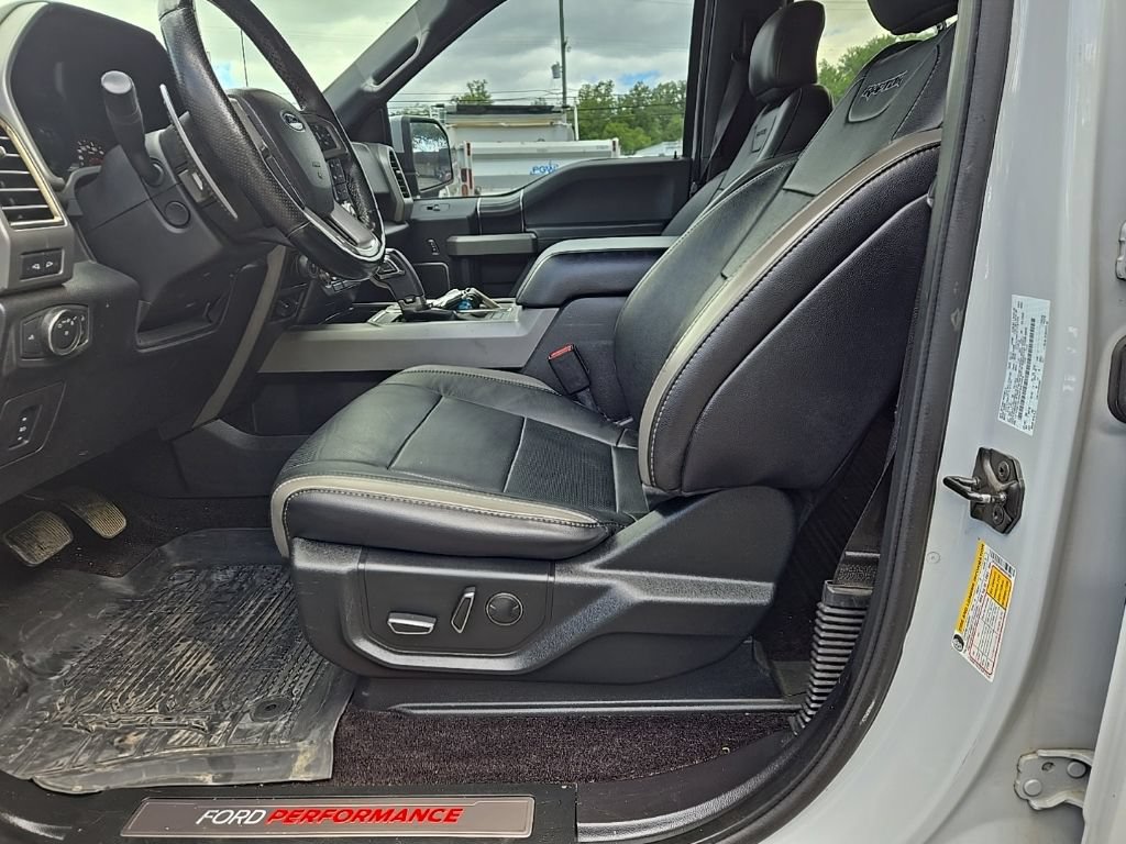 Certified 2017 Ford F150 Raptor w/ Equipment Group 802A Luxury AWD/4WD image 15