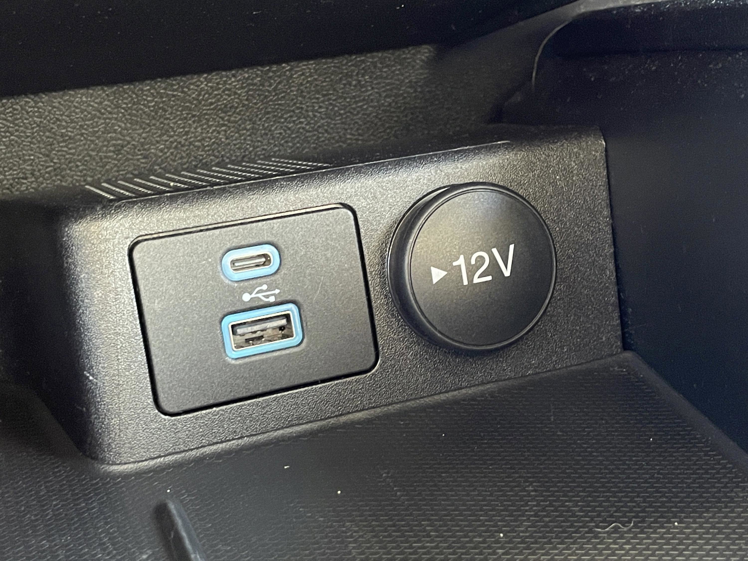 Certified 2022 Ford Escape SE w/ Cold Weather Package image 20