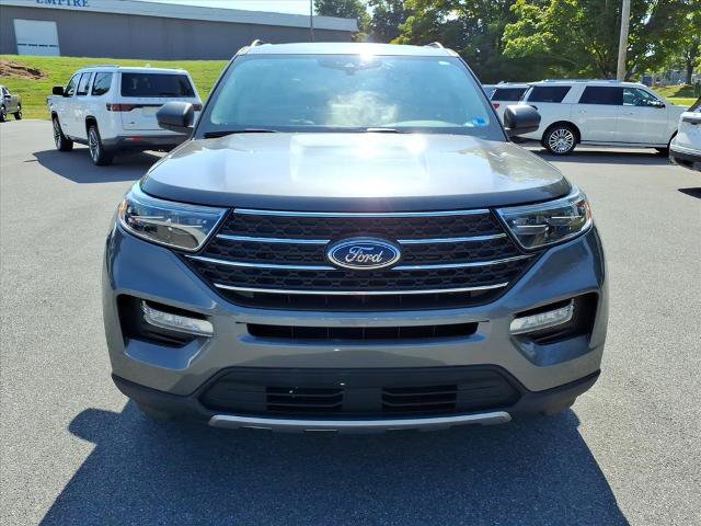 Certified 2023 Ford Explorer XLT w/ Equipment Group 202A AWD/4WD image 7
