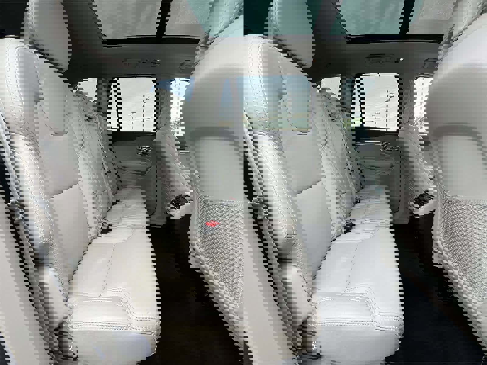 Used 2022 Volvo XC90 T6 Inscription w/ Advanced Package image 21