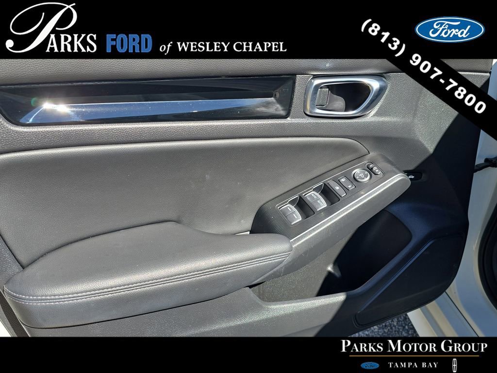 Used 2022 Honda Civic Touring image 15