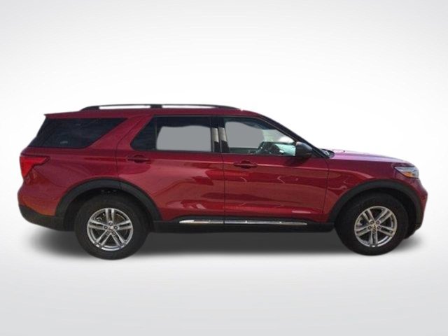 Certified 2022 Ford Explorer XLT RWD image 13