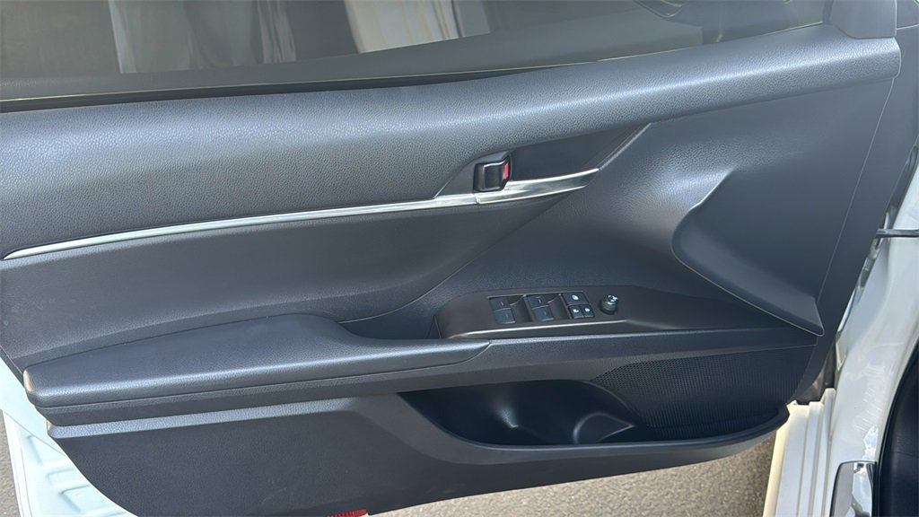 Used 2023 Toyota Camry LE image 18