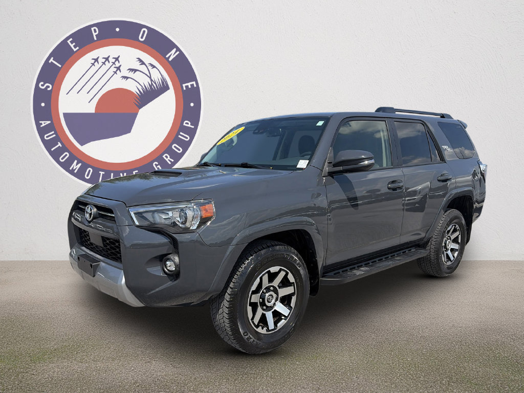Used 2024 Toyota 4Runner TRD Off-Road Premium w/ Moonroof Package AWD/4WD image 2