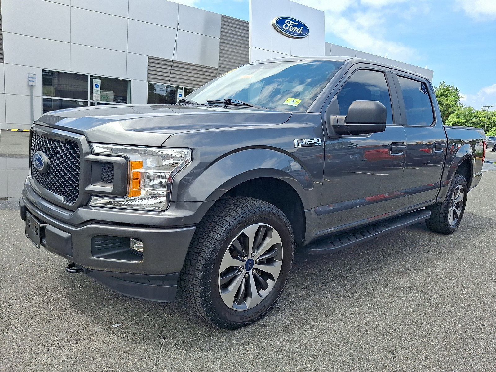 Certified 2019 Ford F150 XL w/ Equipment Group 101A Mid AWD/4WD image 5