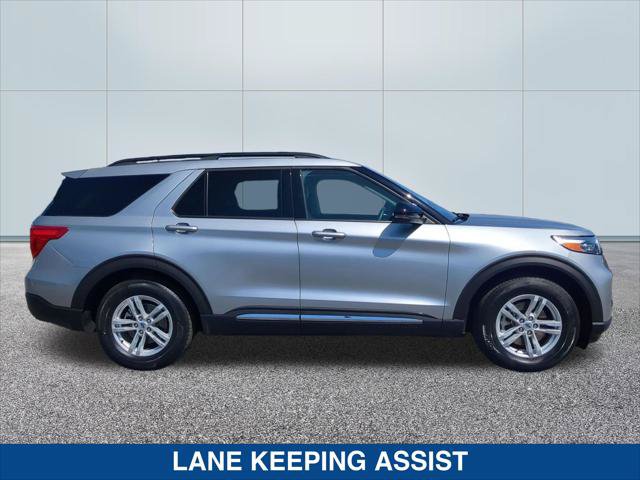 Certified 2023 Ford Explorer XLT w/ Equipment Group 202A RWD image 6