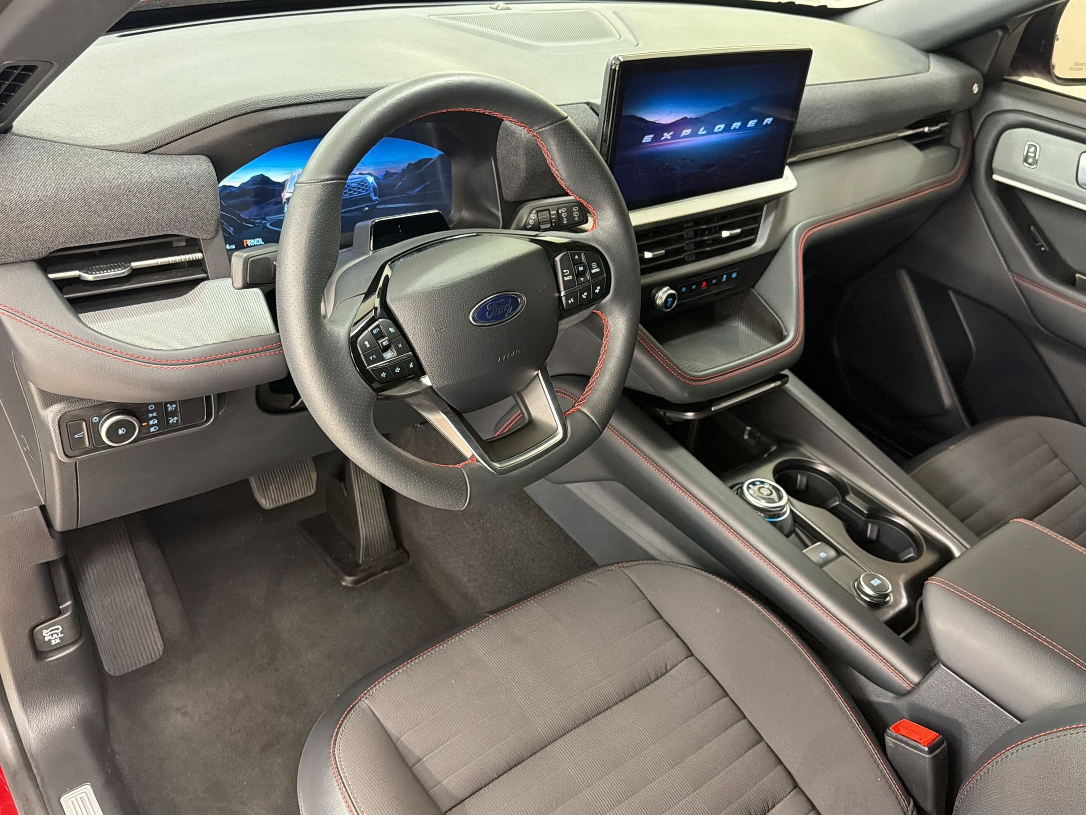 Certified 2025 Ford Explorer ST-Line RWD image 4