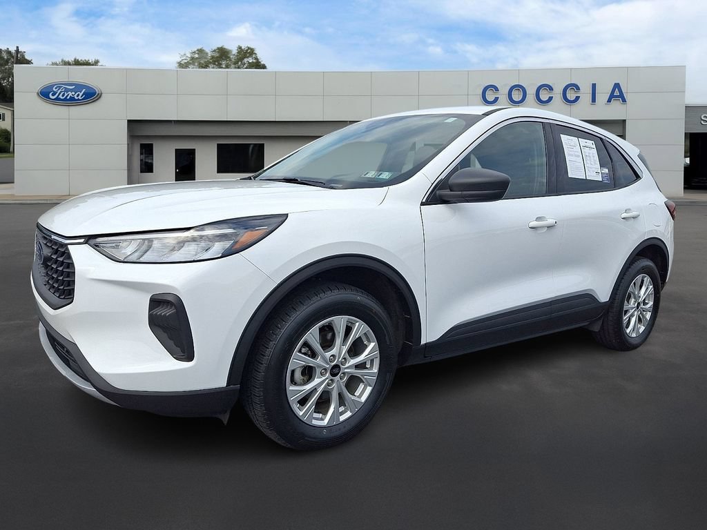 Certified 2023 Ford Escape Active w/ Tech Pack #1 AWD/4WD image 1