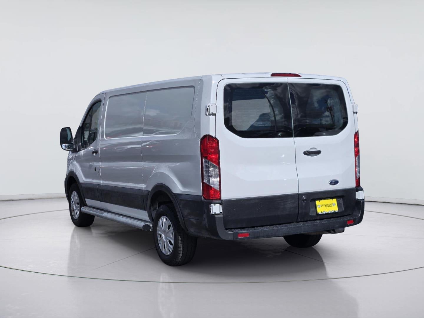 Certified 2022 Ford Transit 250 Low Roof w/ Exterior Upgrade Package RWD image 6