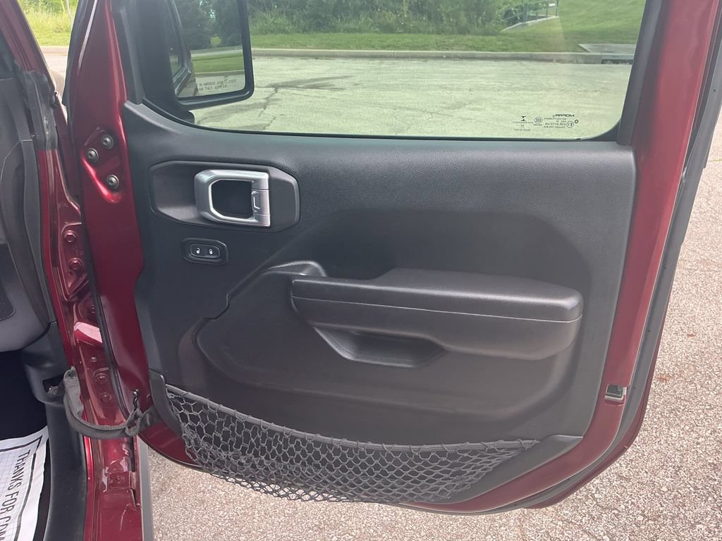 Used 2021 Jeep Gladiator Mojave w/ Auxiliary Switch Group AWD/4WD image 13