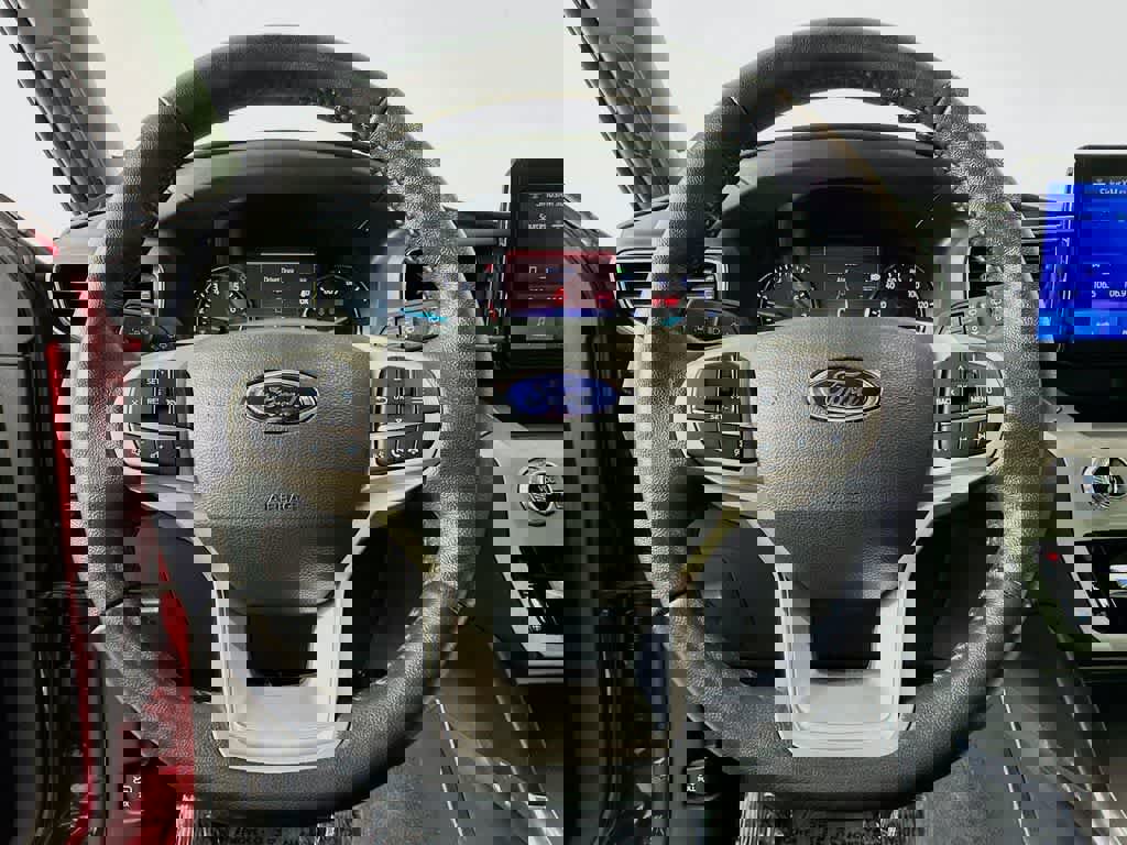 Certified 2022 Ford Explorer XLT w/ Equipment Group 202A image 19