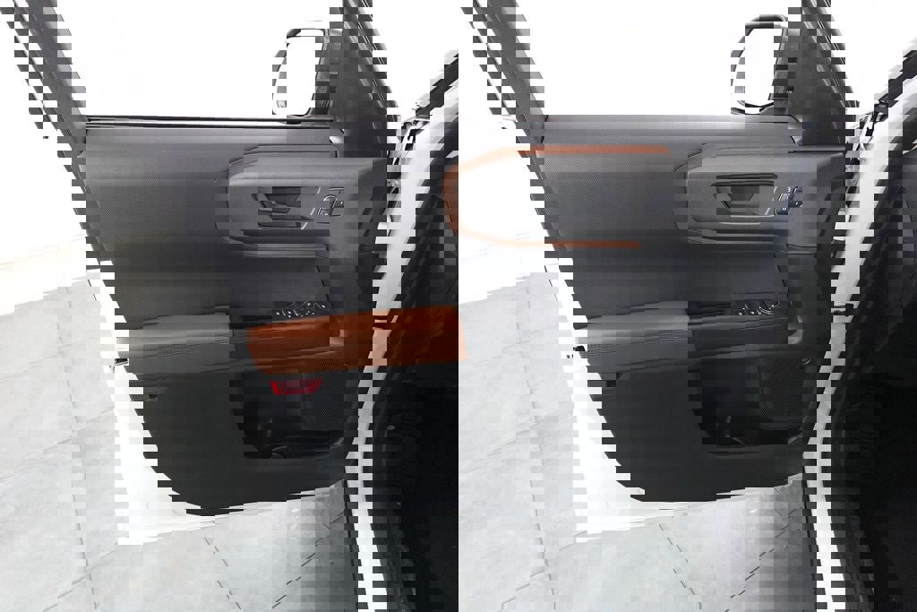 Certified 2025 Ford Bronco Sport Outer Banks w/ Outer Banks Tech Package+ image 8