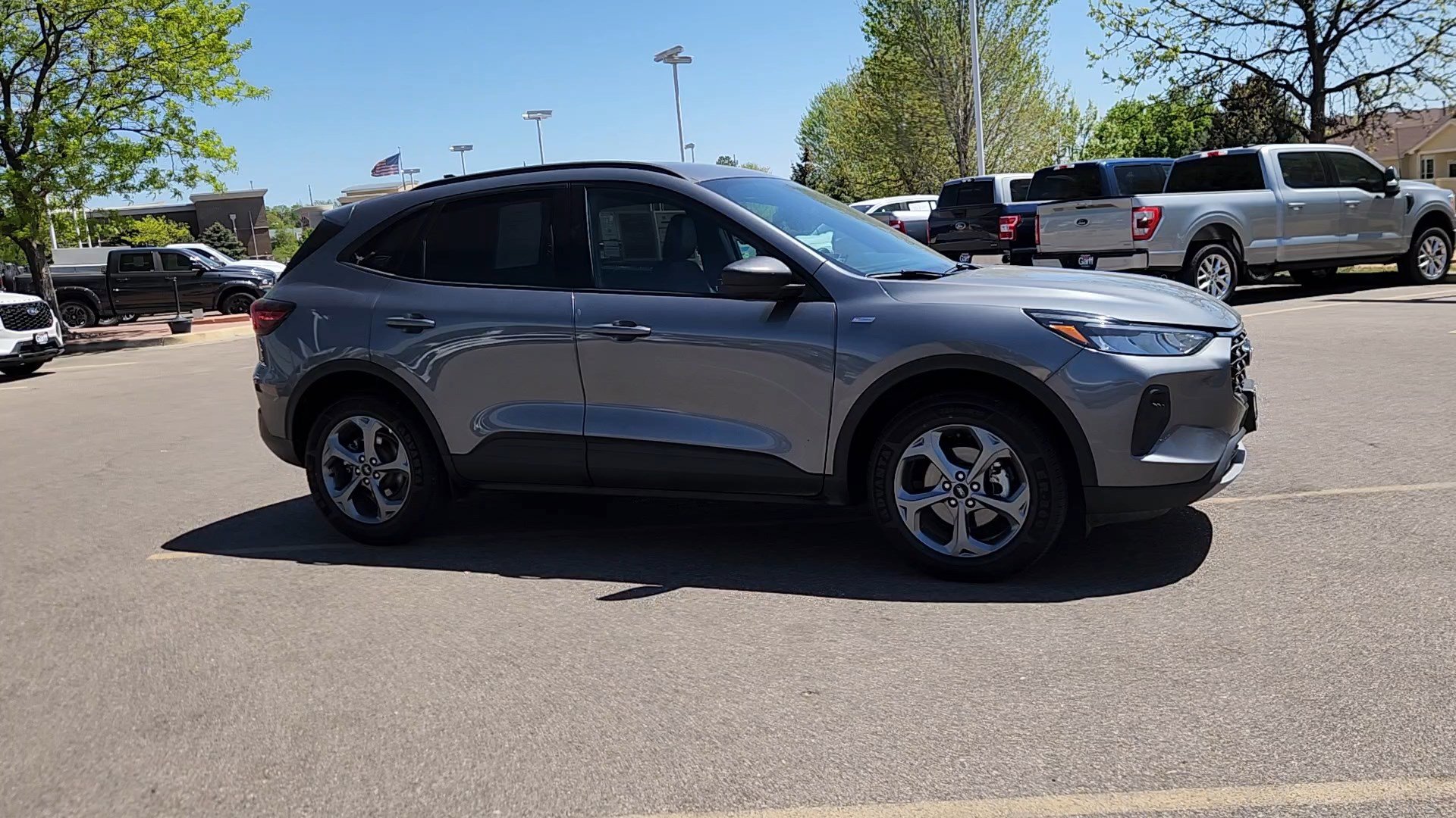 Certified 2025 Ford Escape ST-Line AWD/4WD image 8