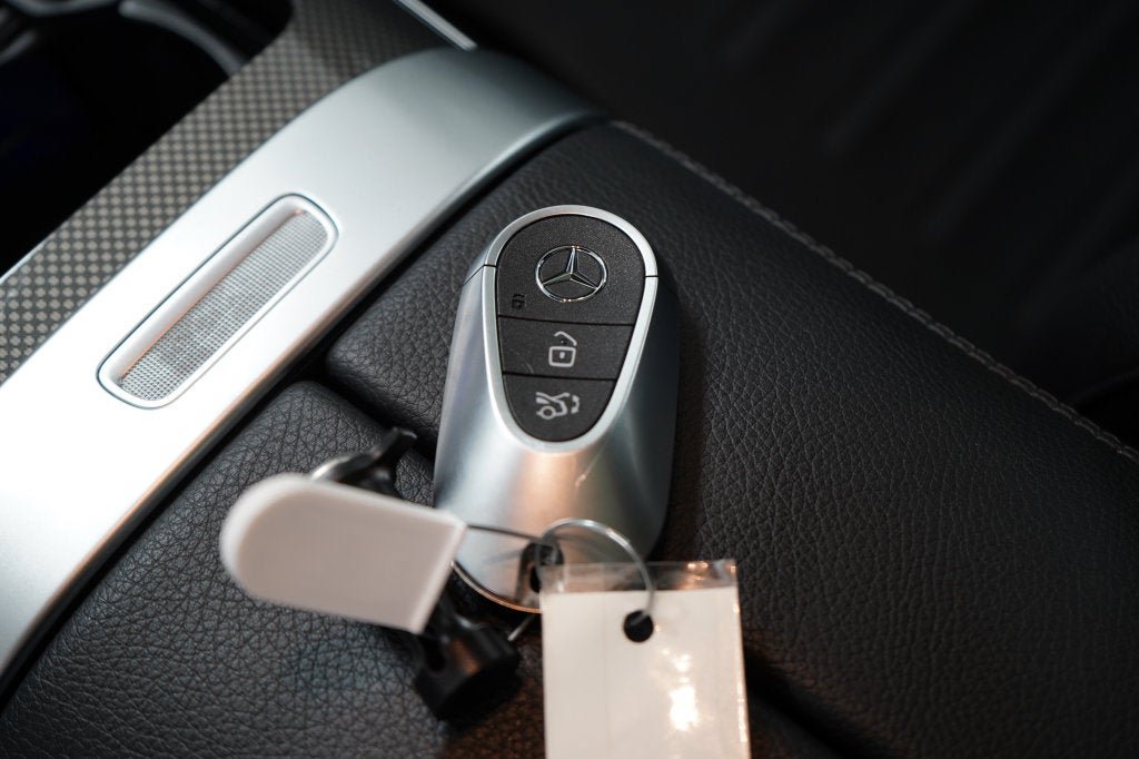 Used 2023 Mercedes-Benz C 300 4MATIC Sedan image 26